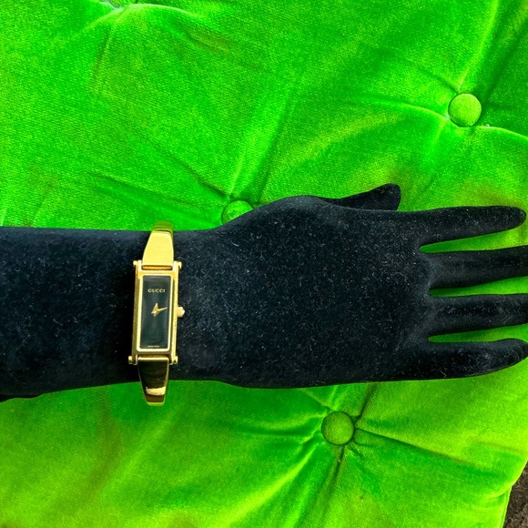 Modern GUCCI bangle watch🔥🔥🔥 - Picture 2 of 16